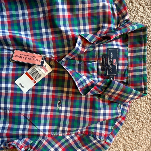 Boys Vineyard Vines button down shirt - Picture 2 of 3